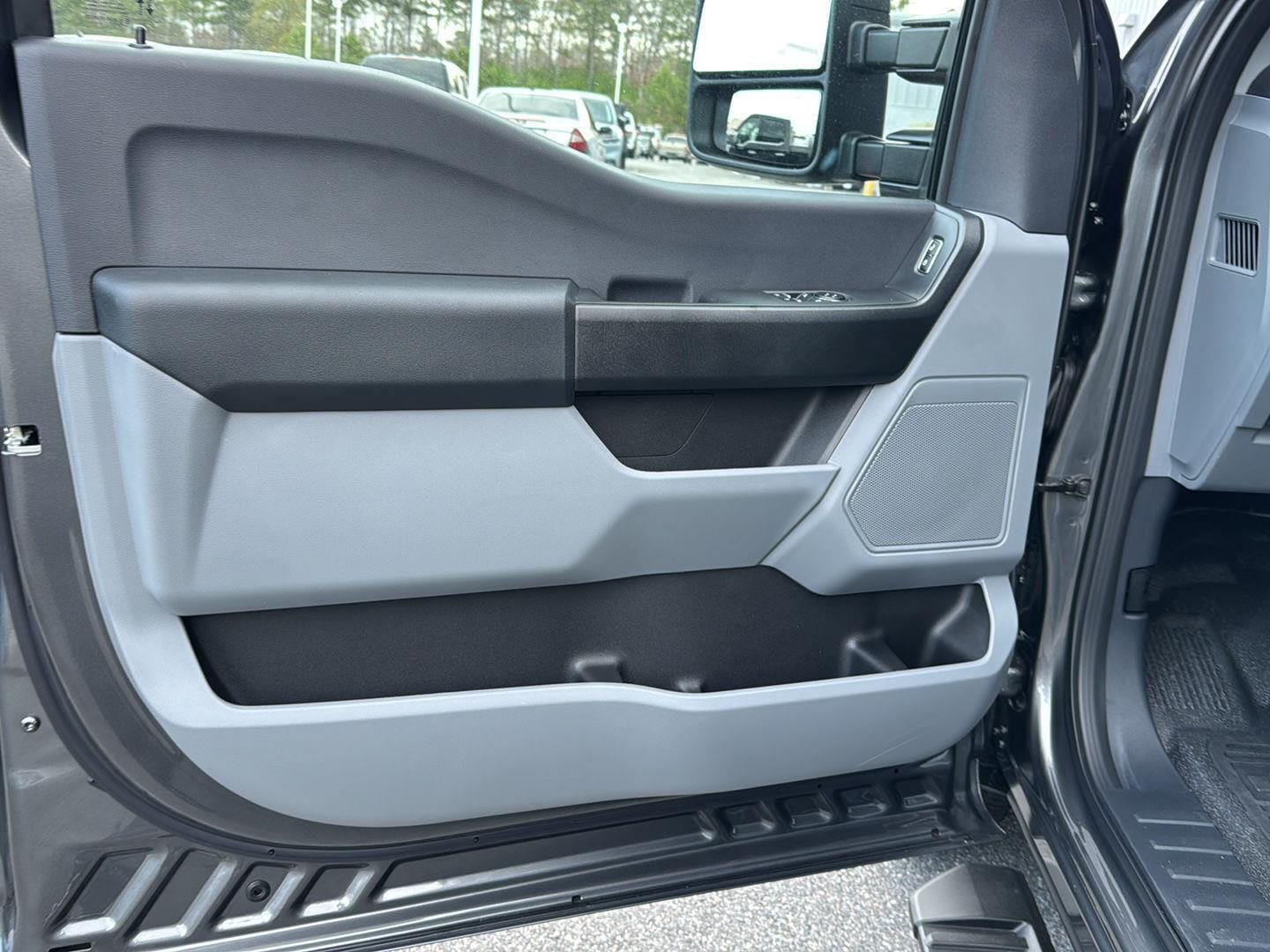 2026 Ford F-350 Super Duty XL - Photo 15