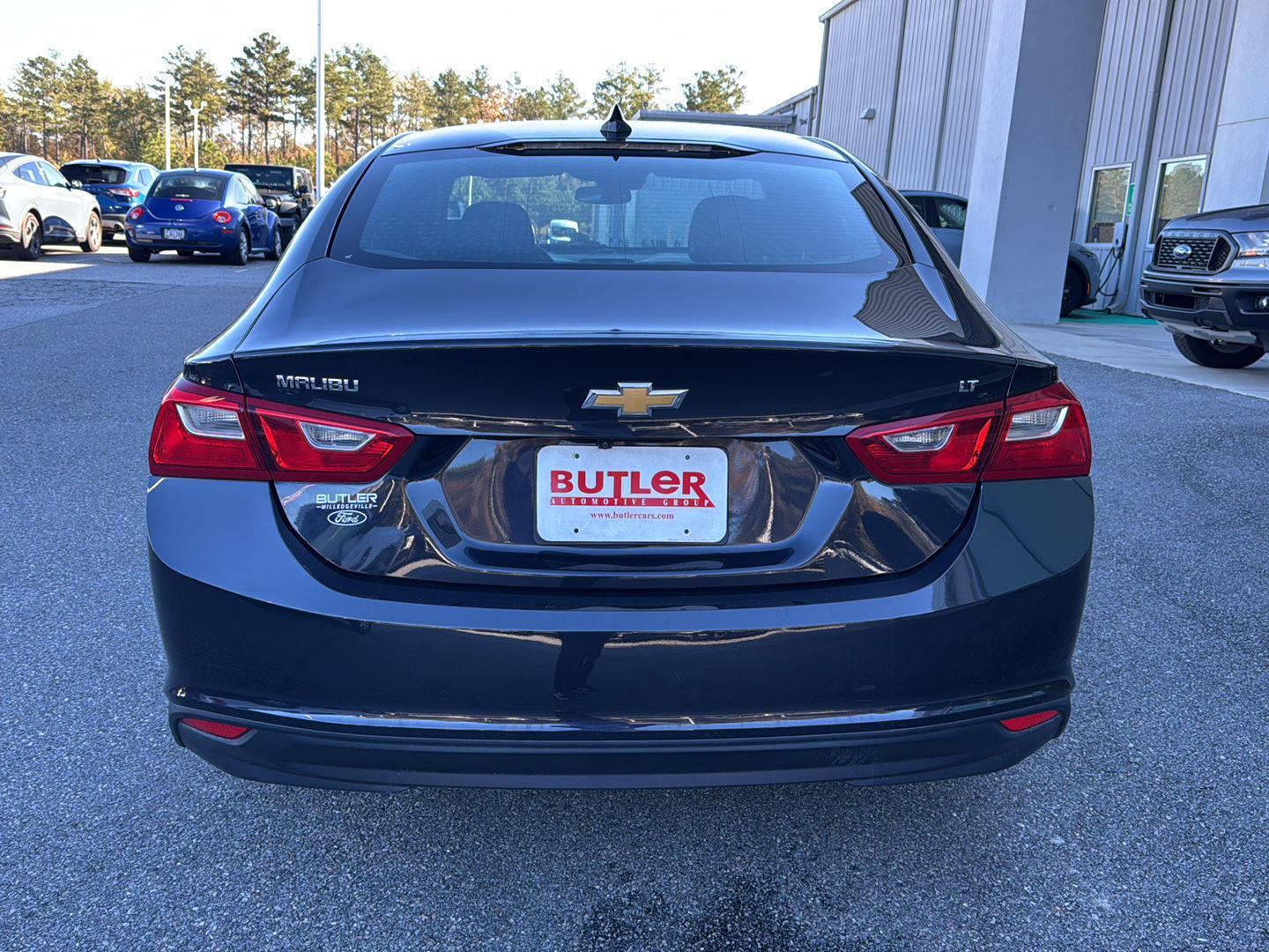 2023 Chevrolet Malibu 1LT photo 3