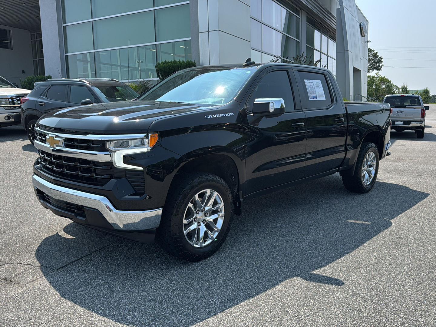 Used 2022 Chevrolet Silverado 1500 LT with VIN 3GCUDDED0NG553856 for sale in Milledgeville, GA