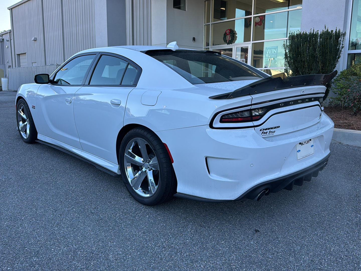 2023 Dodge Charger Scat Pack photo 3