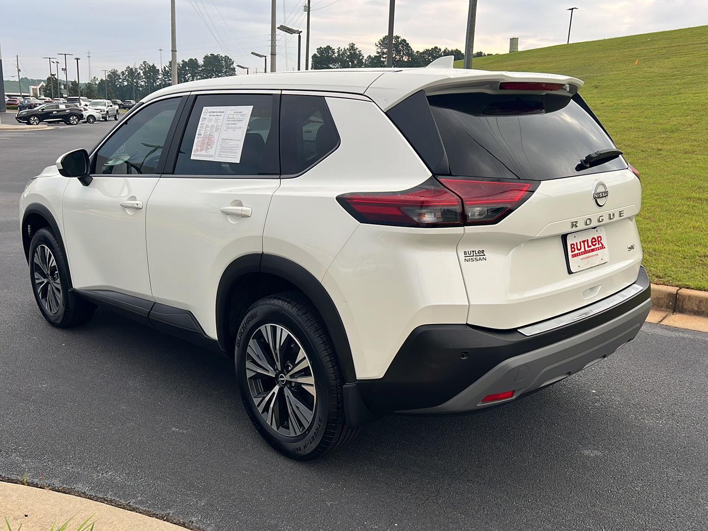 2023 Nissan Rogue SV photo 4