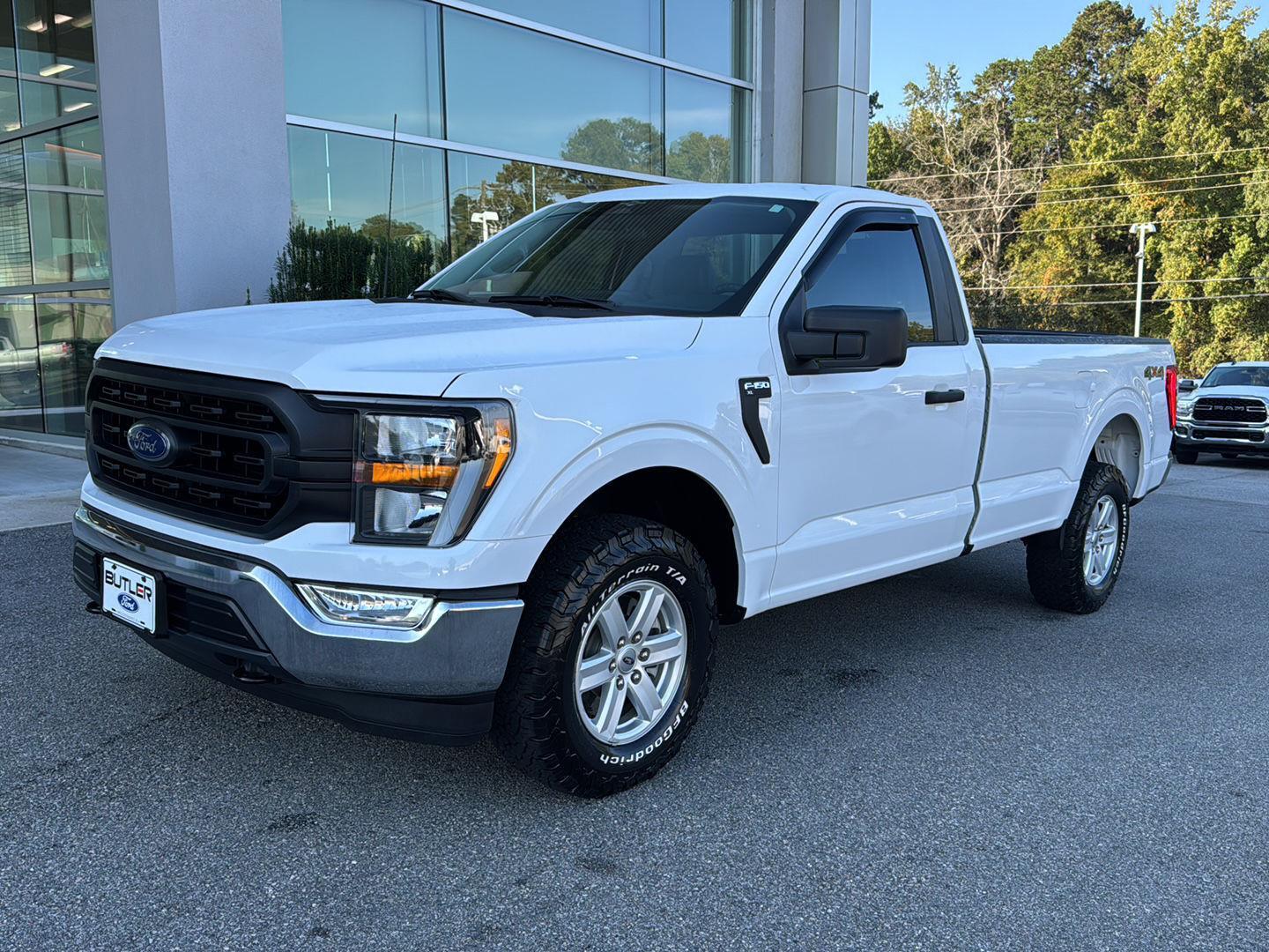 2023 Ford F-150 XL photo 2
