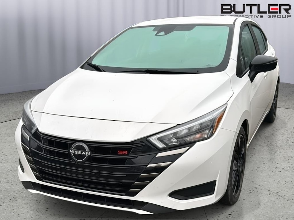 Used 2023 Nissan Versa 1.6 SR Sedan