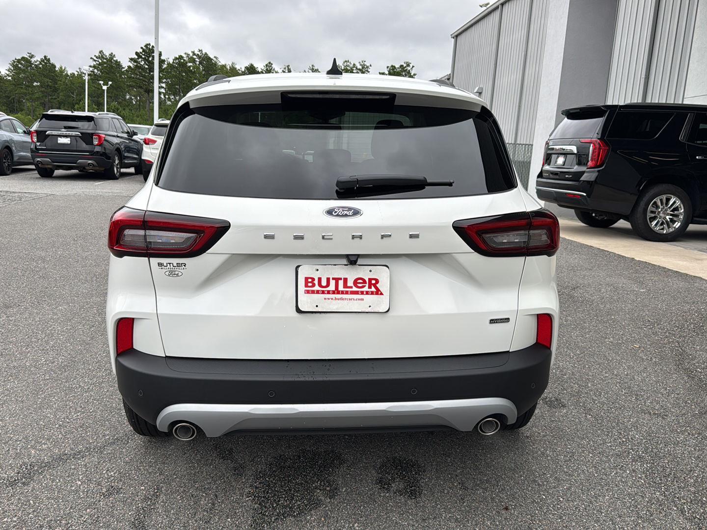 2025 Ford Escape photo 4