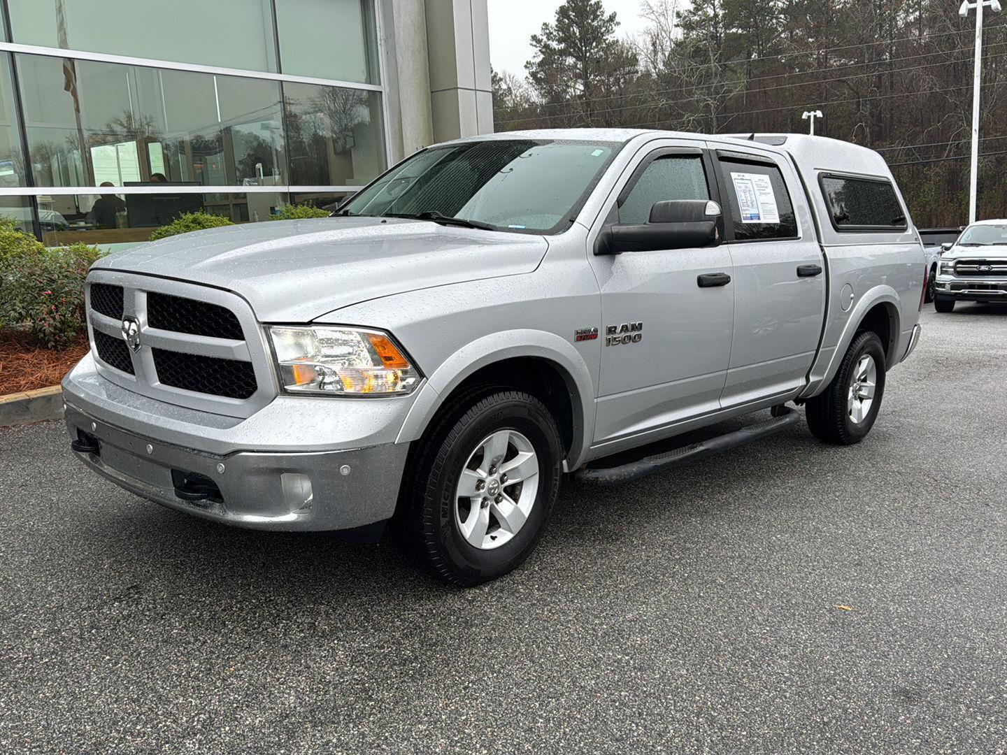 2015 RAM Ram 1500 Pickup SLT