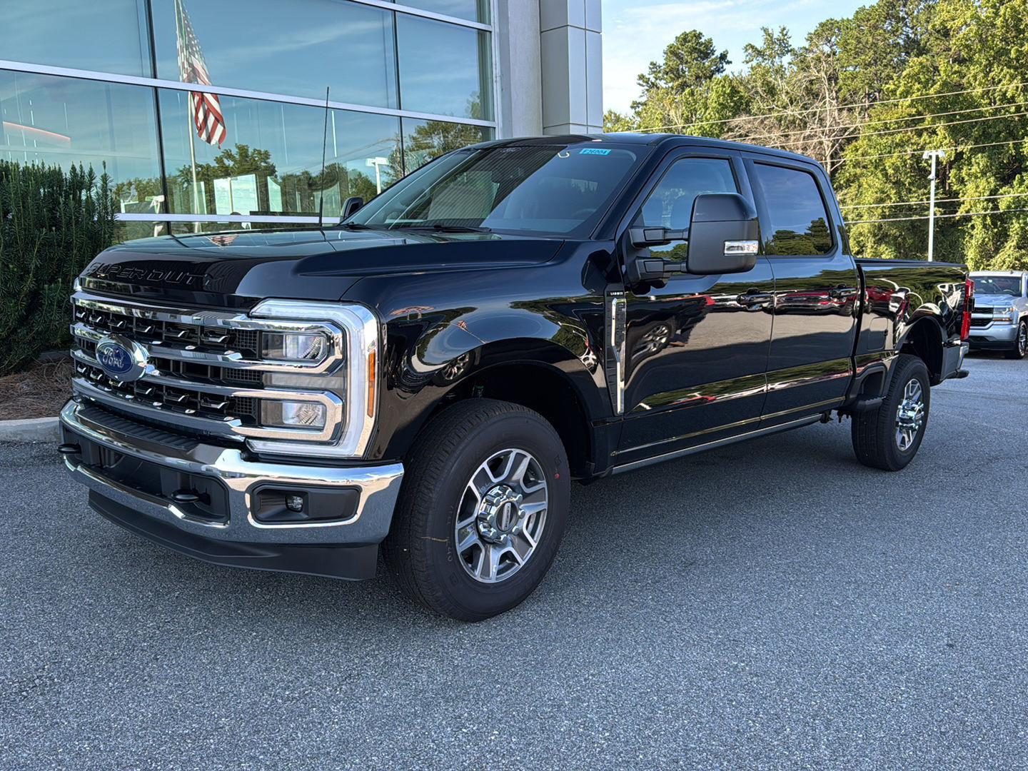 2026 Ford F-350 Lariat photo 2