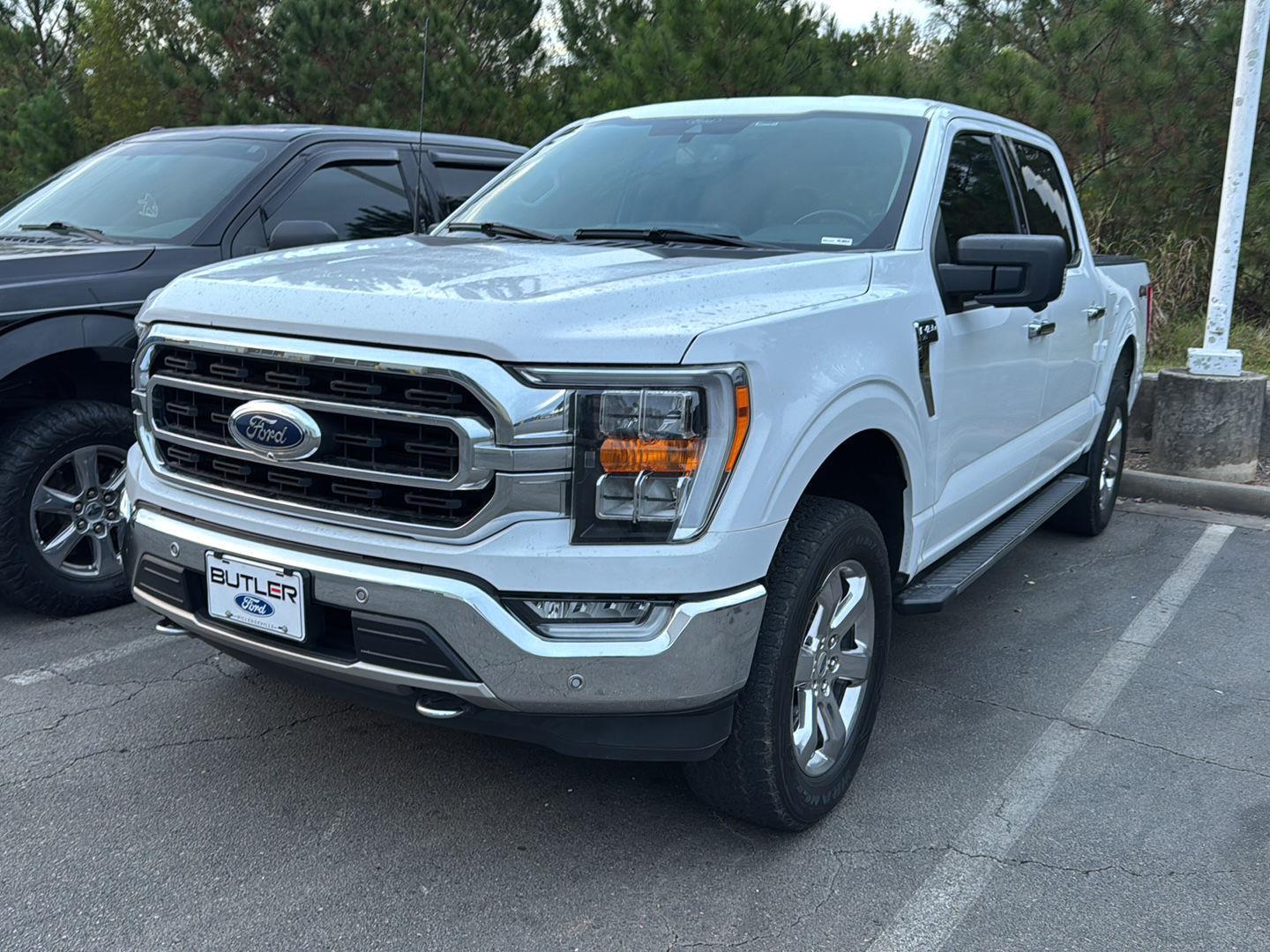 2021 Ford F-150 XLT photo 2