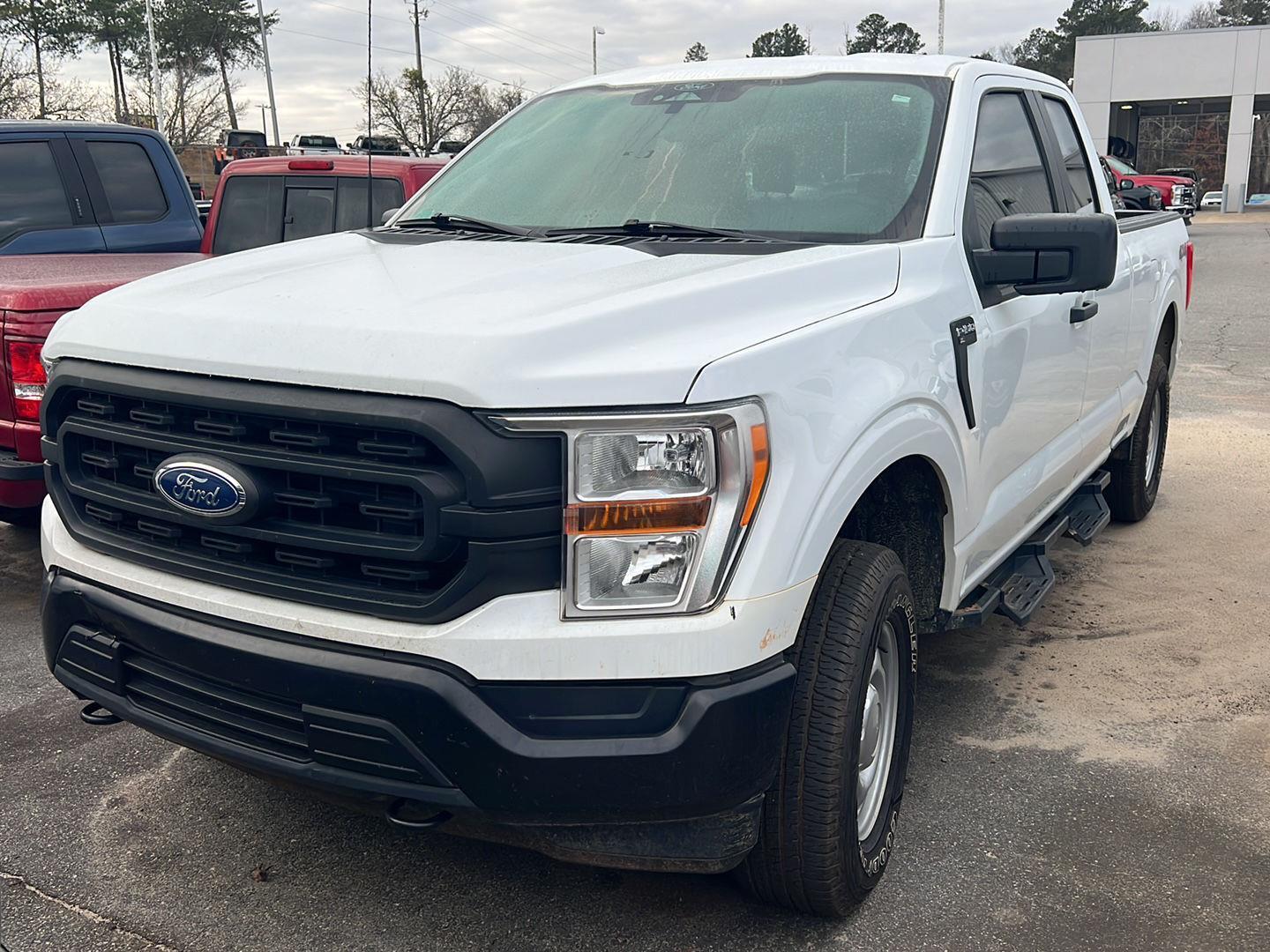 2022 Ford F-150 XL's photo