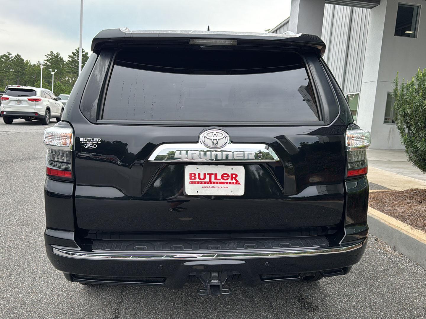 2022 Toyota 4Runner Limited photo 4