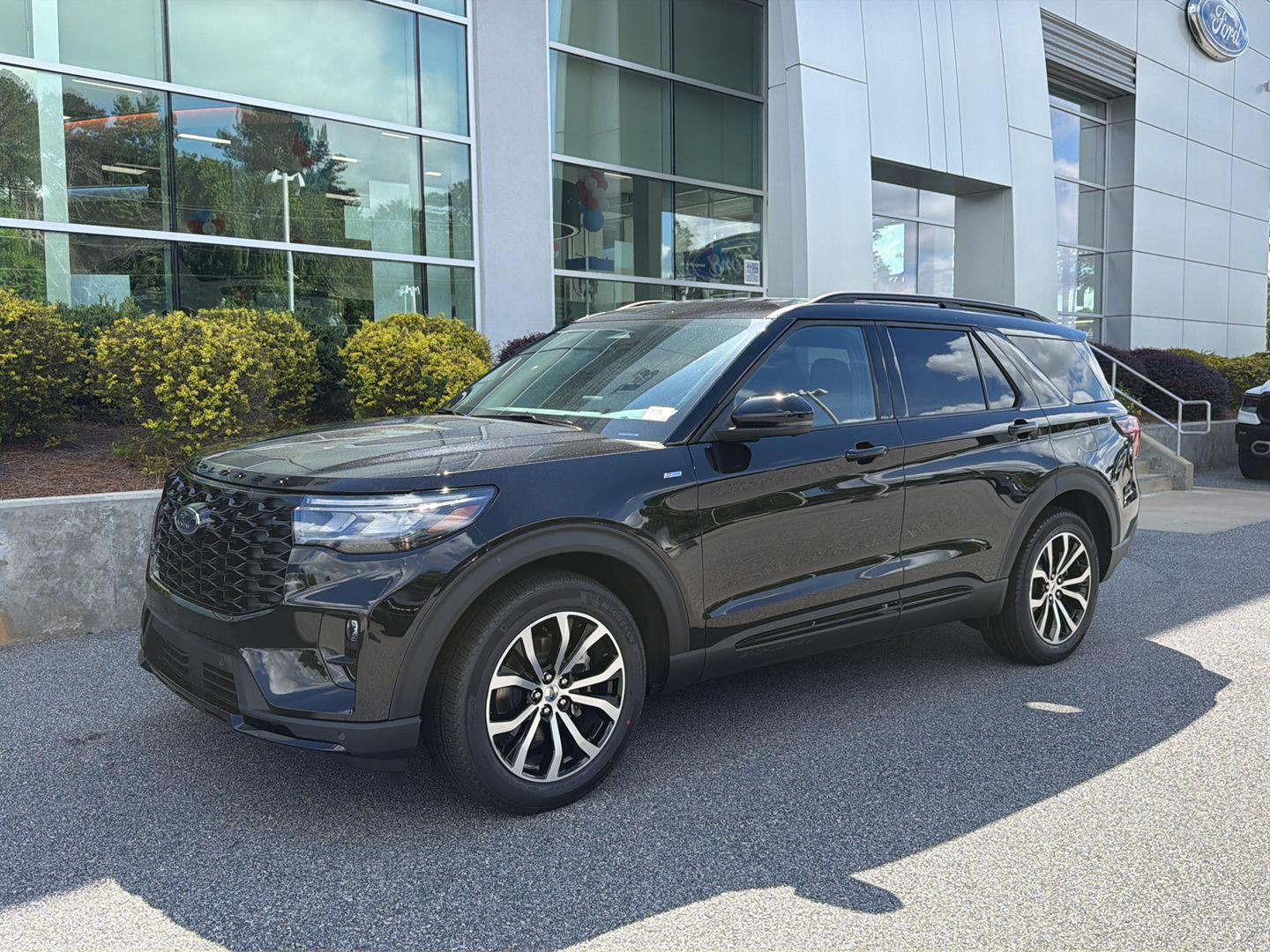 2026 Ford Explorer ST-LINE RWD's photo