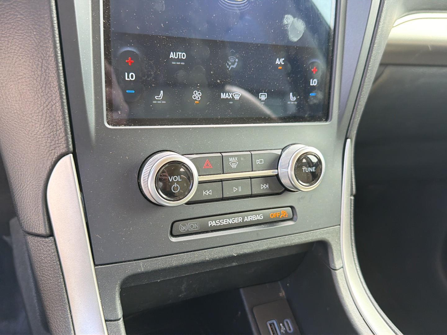 2022 Ford Edge SEL - Photo 27