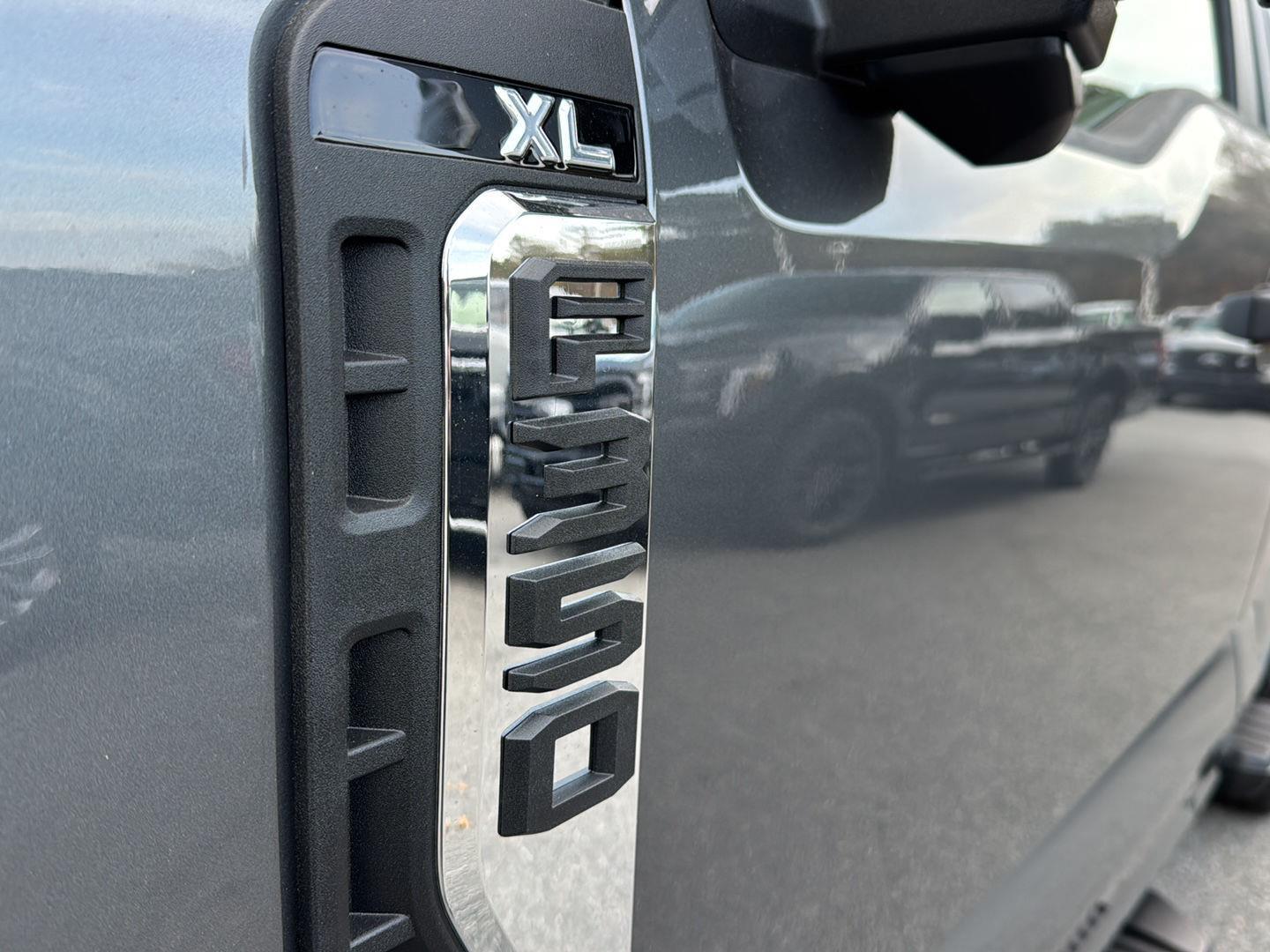 2026 Ford F-350 Super Duty XL - Photo 37