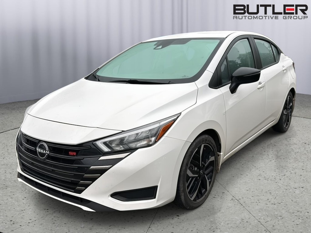 Used 2023 Nissan Versa 1.6 SR Sedan