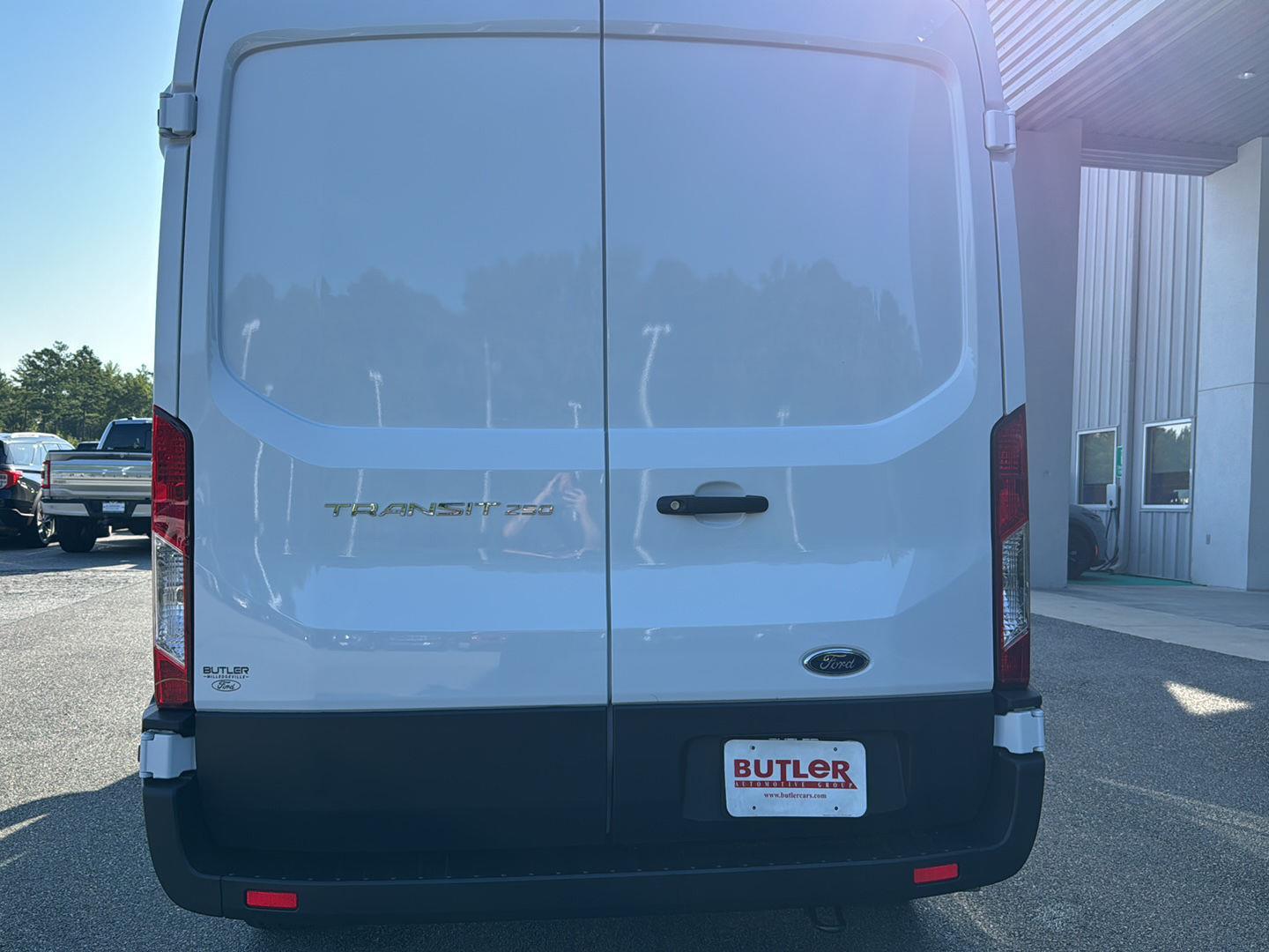 2025 Ford Transit photo 2