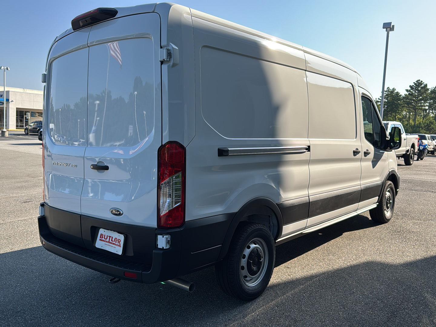 2025 Ford Transit photo 3