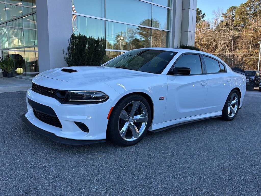 2023 Dodge Charger Scat Pack photo 2