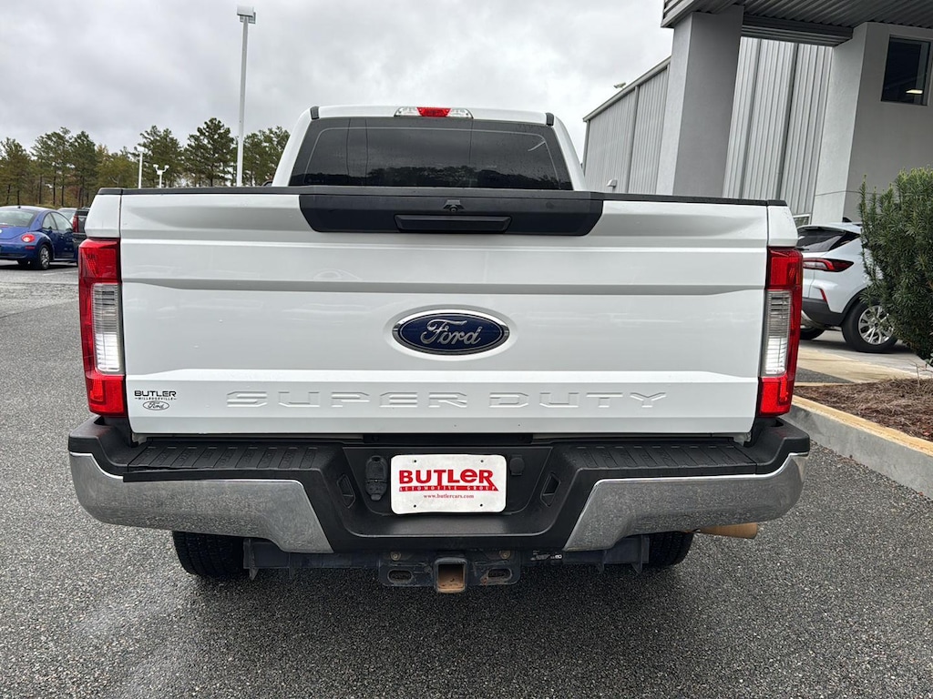 Used 2019 Ford F-250  Truck Crew Cab