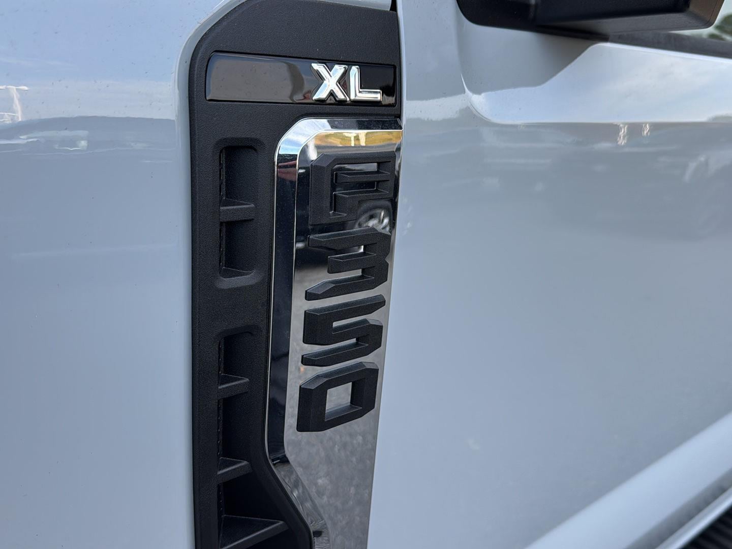 2026 Ford F-350 Super Duty XL - Photo 40