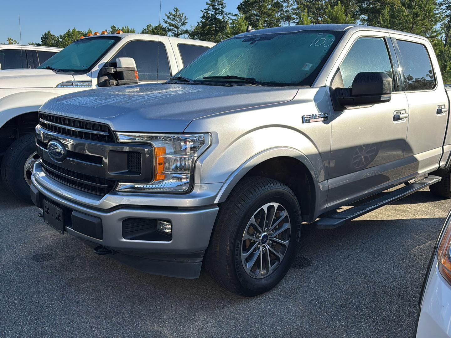 2020 Ford F-150 XLT photo 2