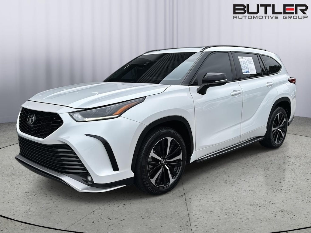 Used 2022 Toyota Highlander XSE SUV