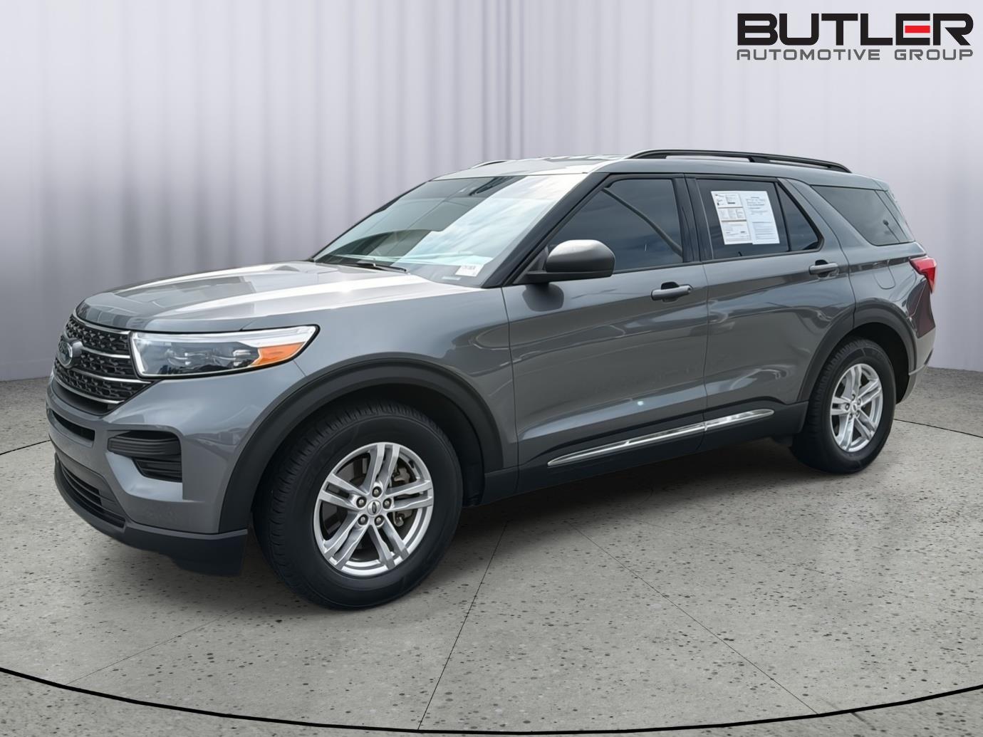 2023 Ford Explorer XLT RWD's photo