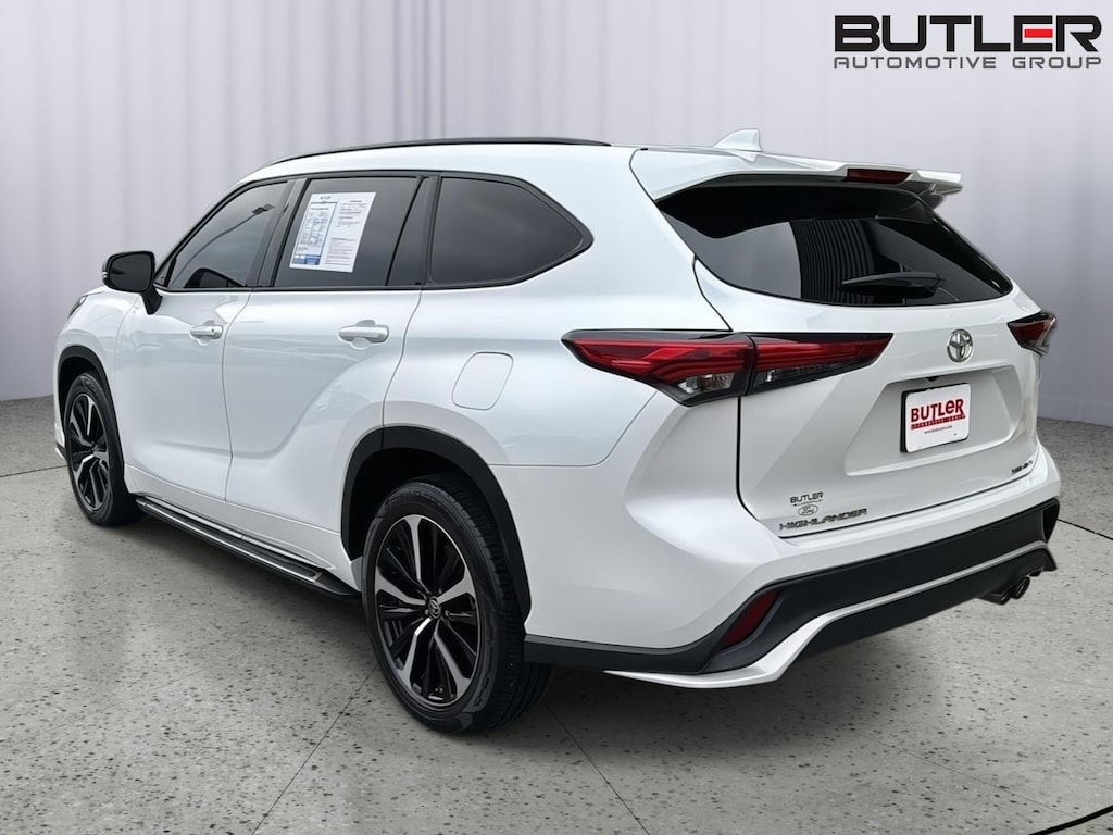 Used 2022 Toyota Highlander XSE SUV