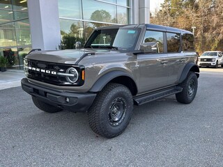 2025 Ford Bronco Outer Banks SUV