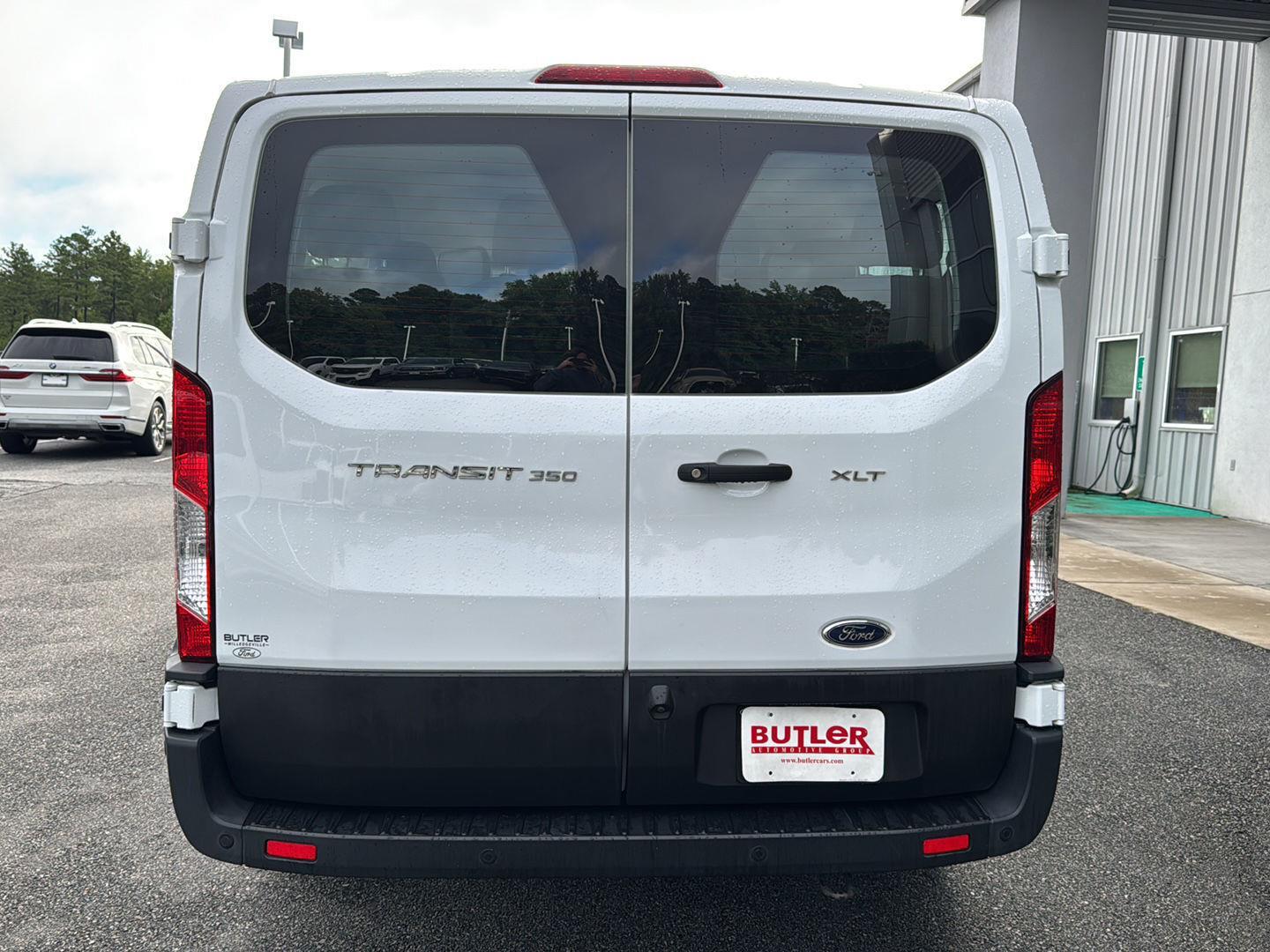 2021 Ford Transit Passenger XLT photo 4