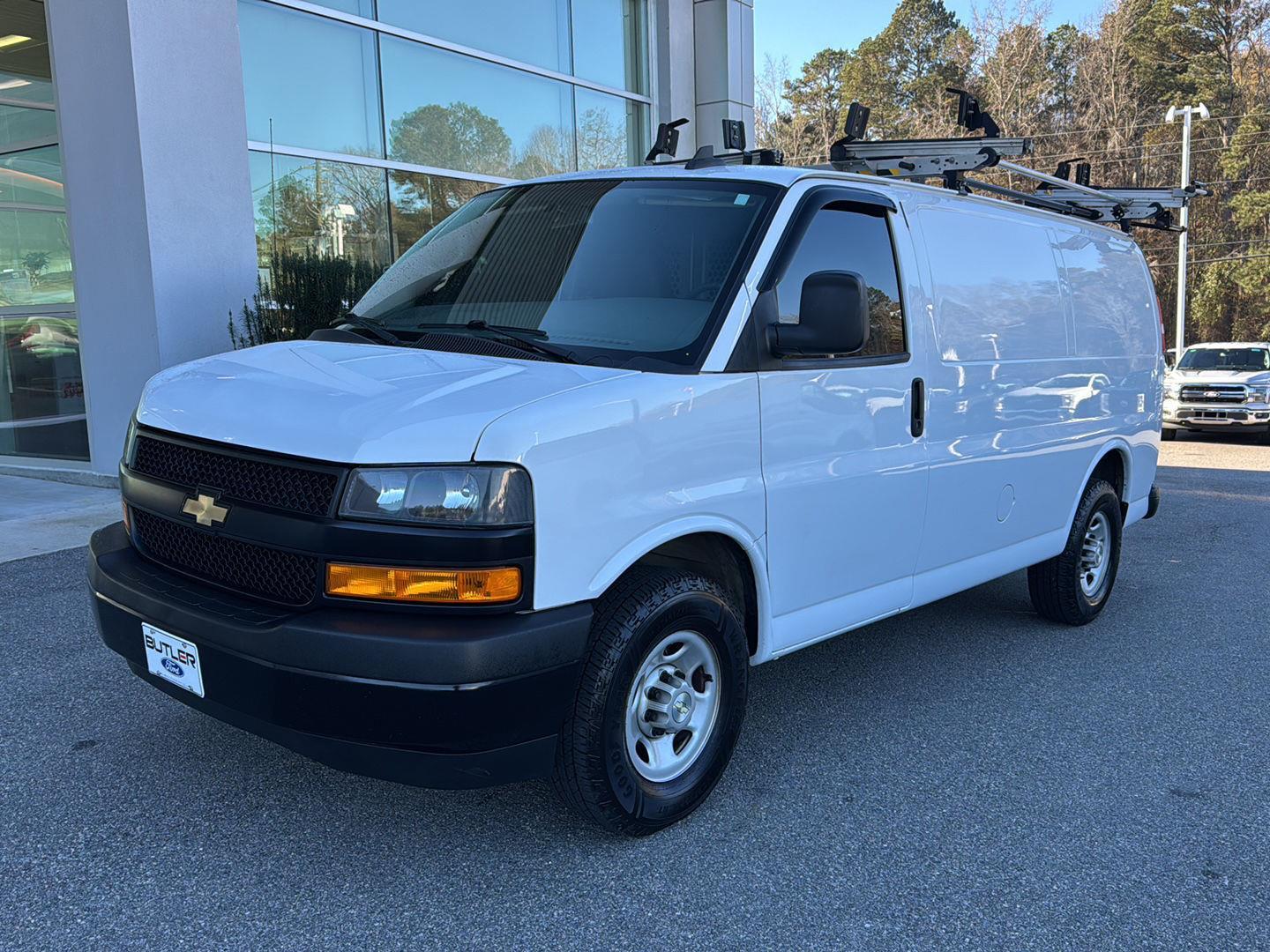2022 Chevrolet Express Cargo Work Van's photo