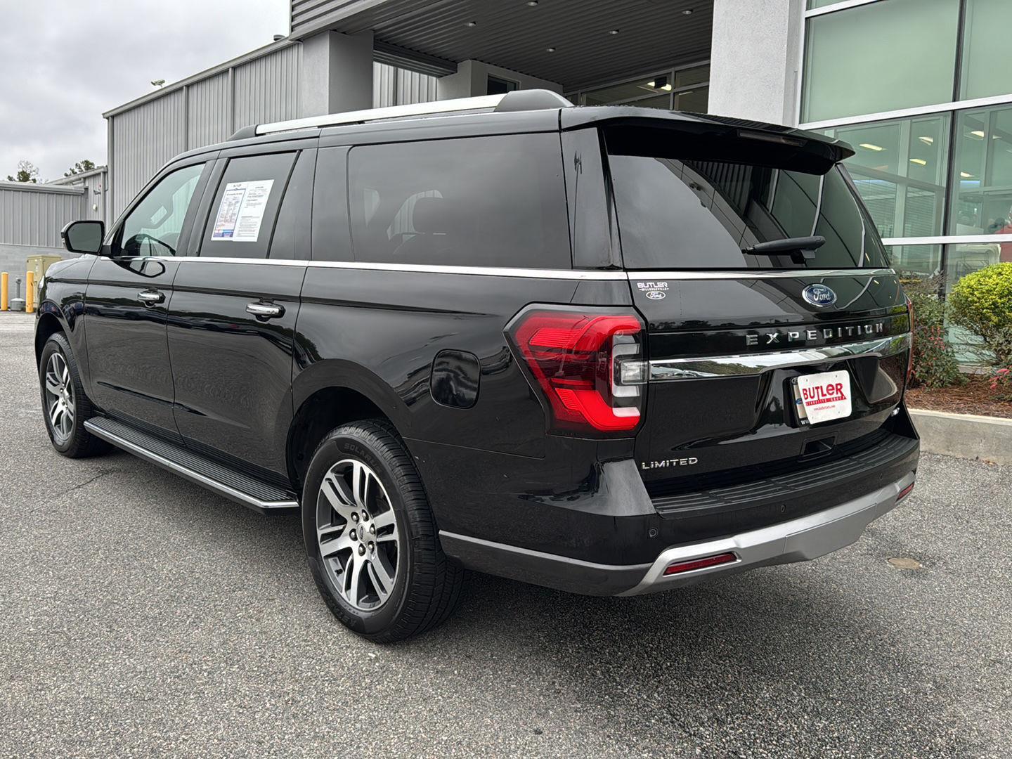 2023 Ford Expedition MAX Limited photo 3