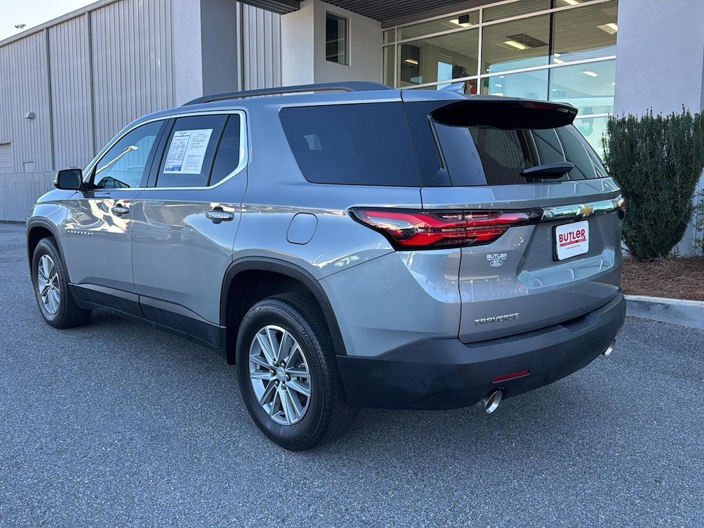 Used 2023 Chevrolet Traverse LT Cloth w/1LT SUV
