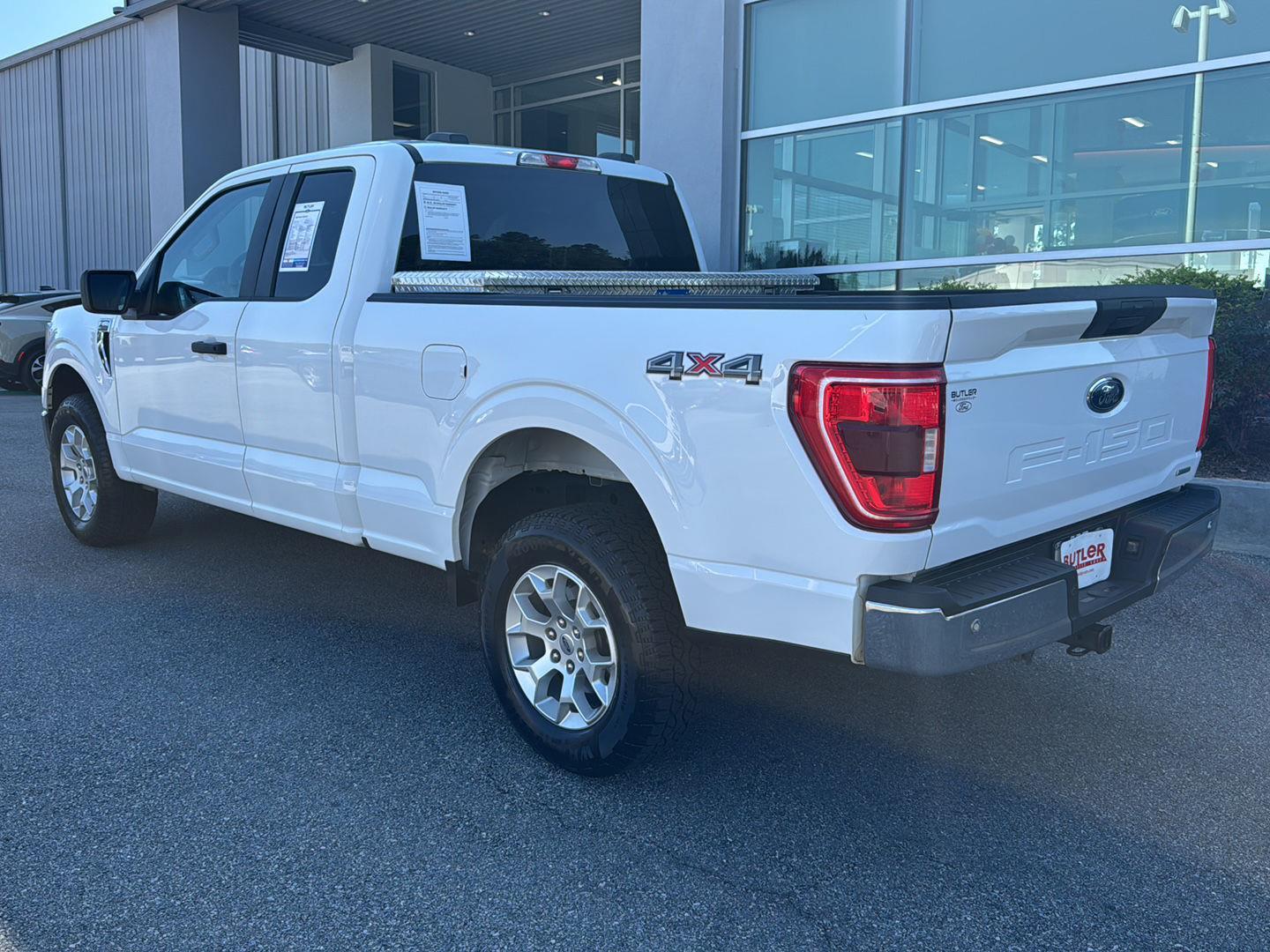 2022 Ford F-150 XLT photo 2