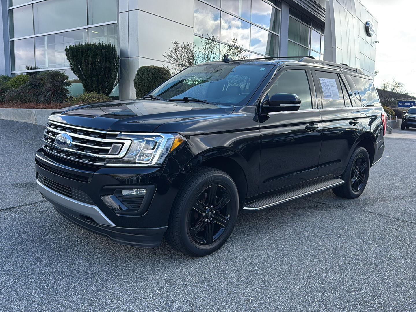 2021 Ford Expedition XLT's photo