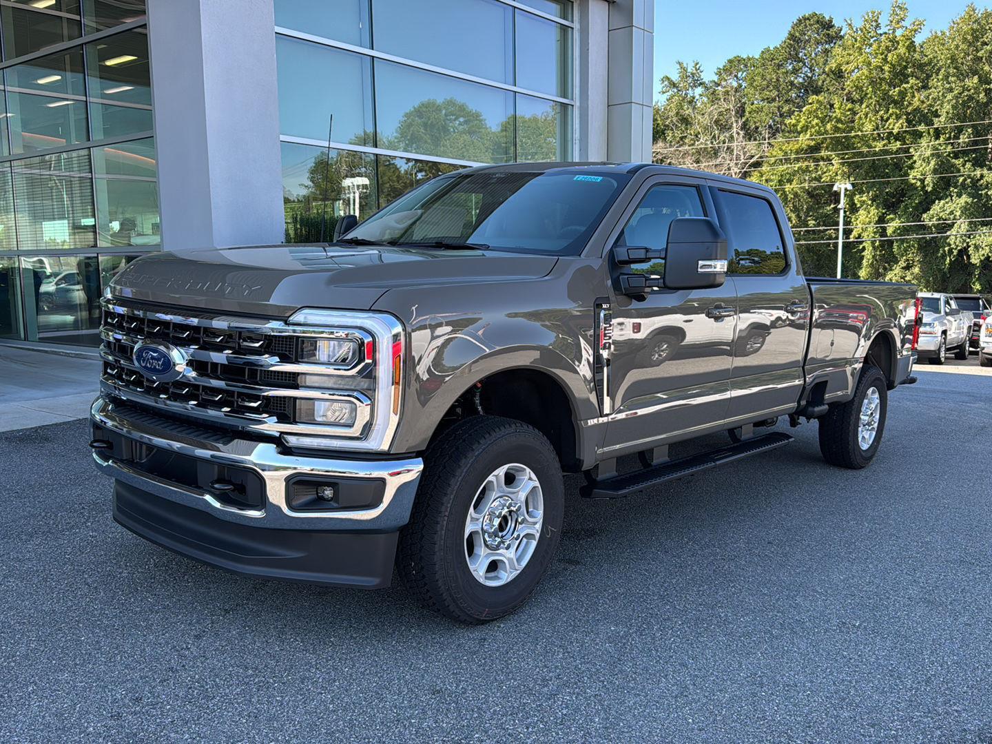 2026 Ford F-250 XLT photo 2