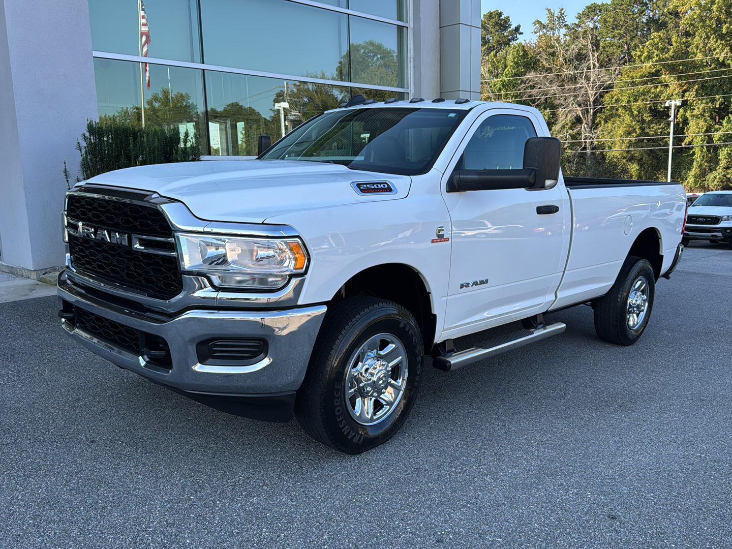 2019 Ram 2500 Tradesman photo 2