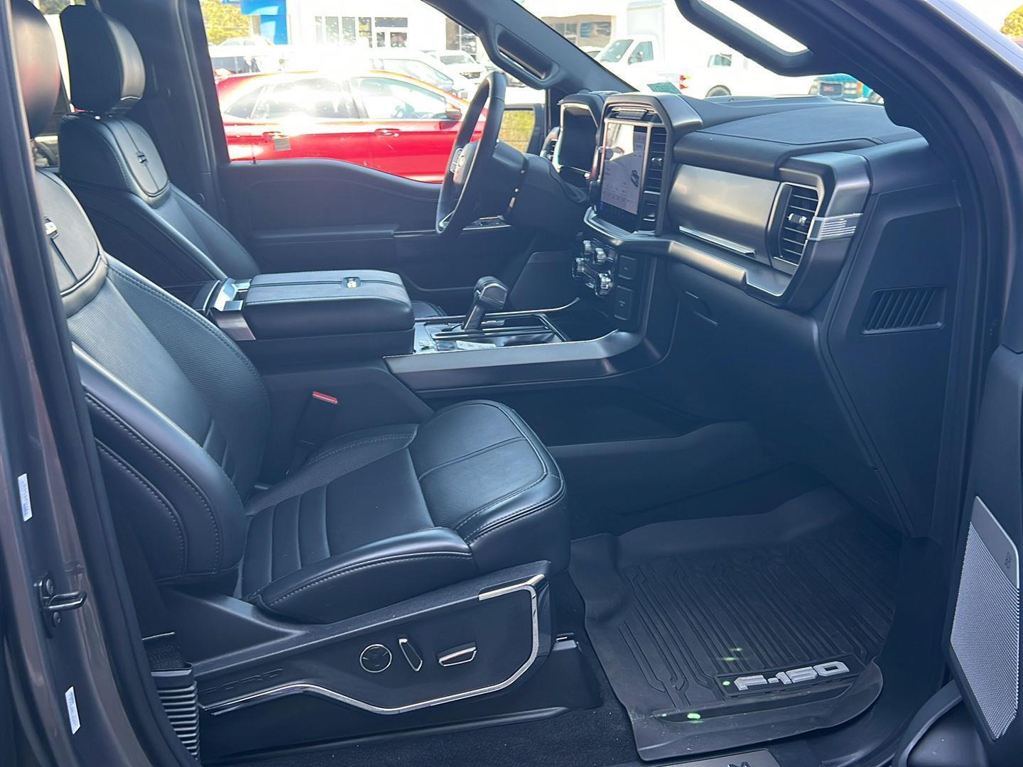 2024 Ford F-150 Platinum - Photo 14