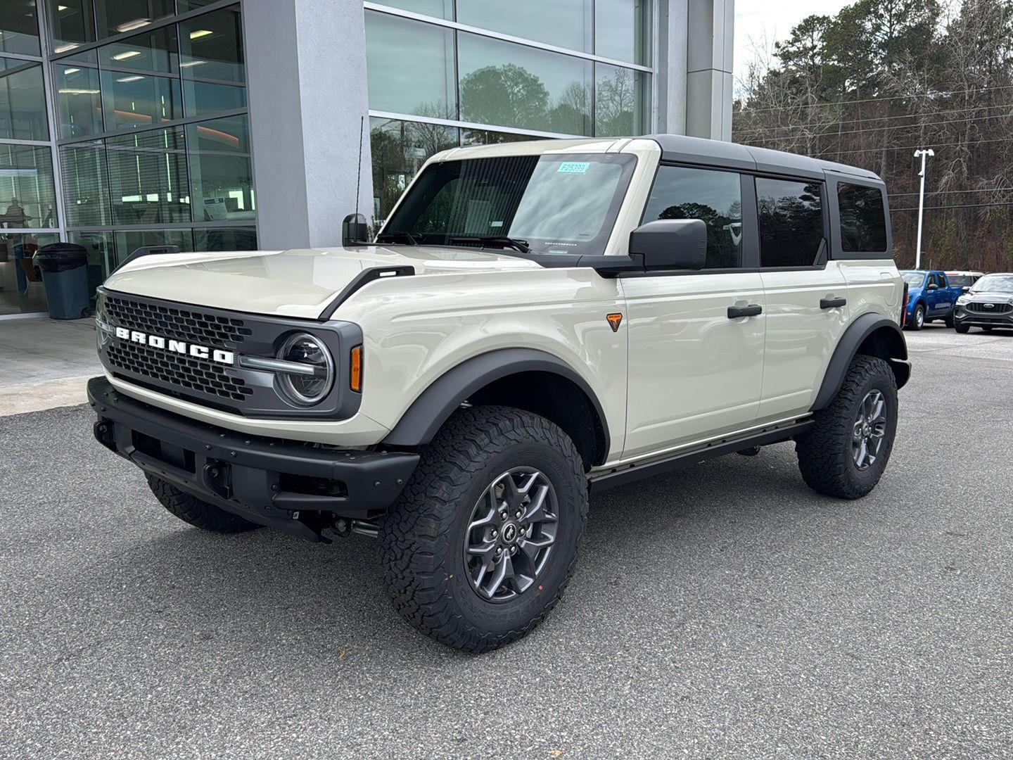 2025 Ford Bronco 4-Door Badlands's photo