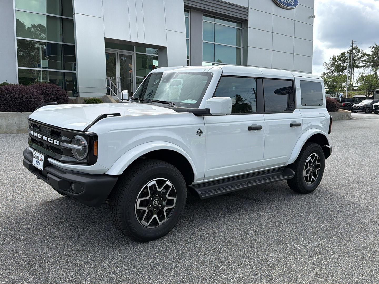 2026 Ford Bronco Outer Banks 4x4's photo