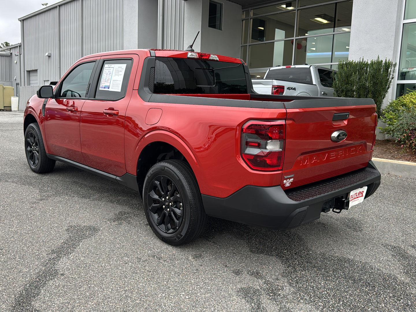 2023 Ford Maverick Lariat photo 3