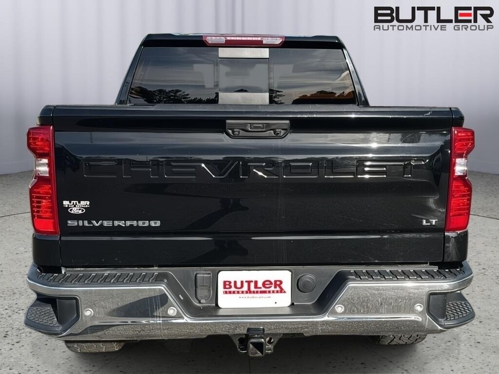 Used 2022 Chevrolet Silverado 1500 LT w/1LT Truck Crew Cab