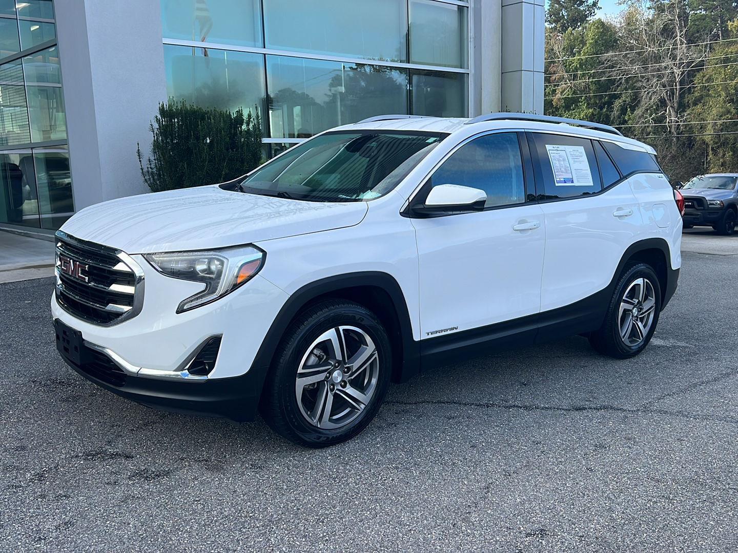 2021 Gmc Terrain SLT photo 2