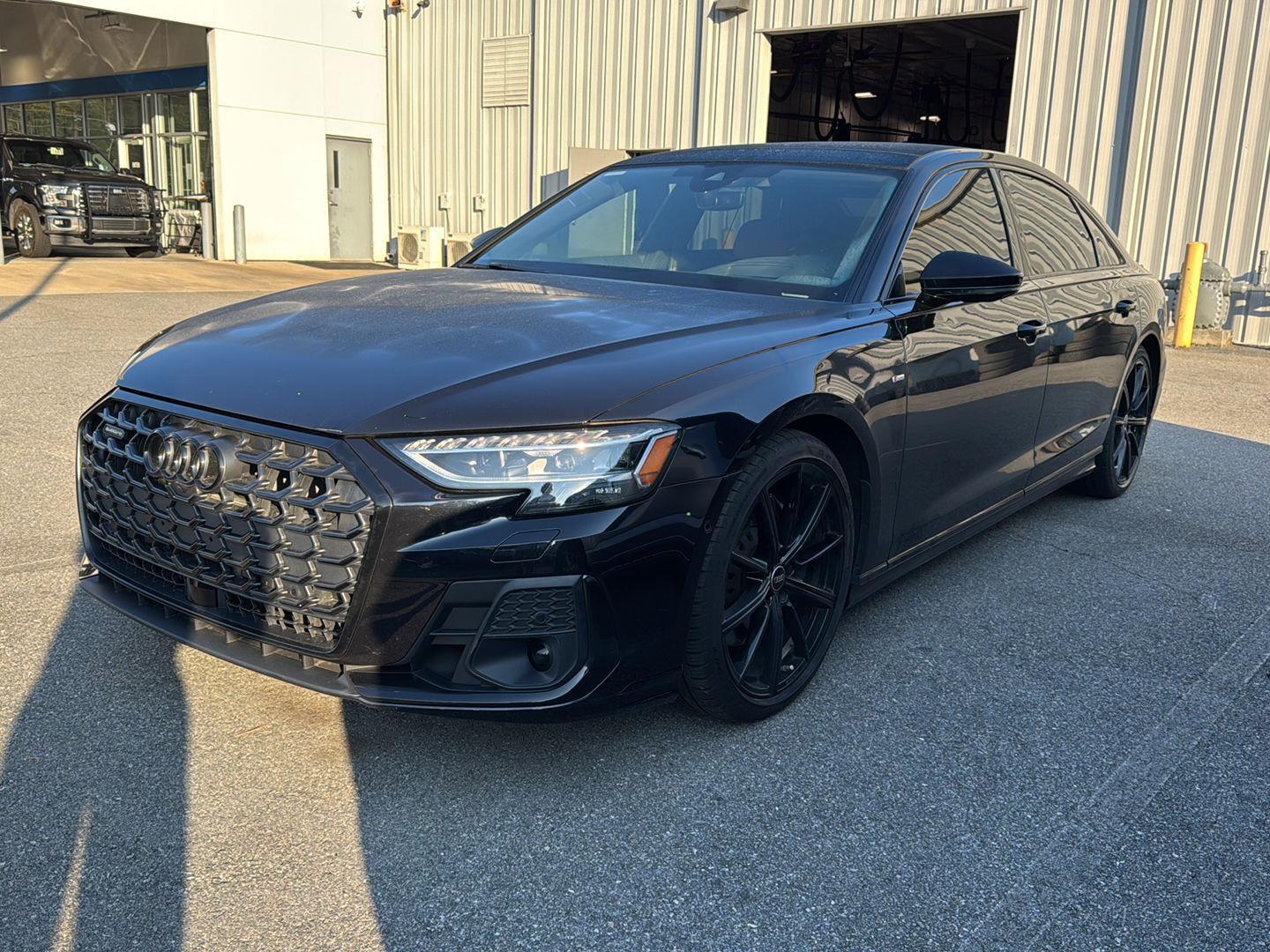 2024 Audi A8 L 55 TFSI Quattro photo 2