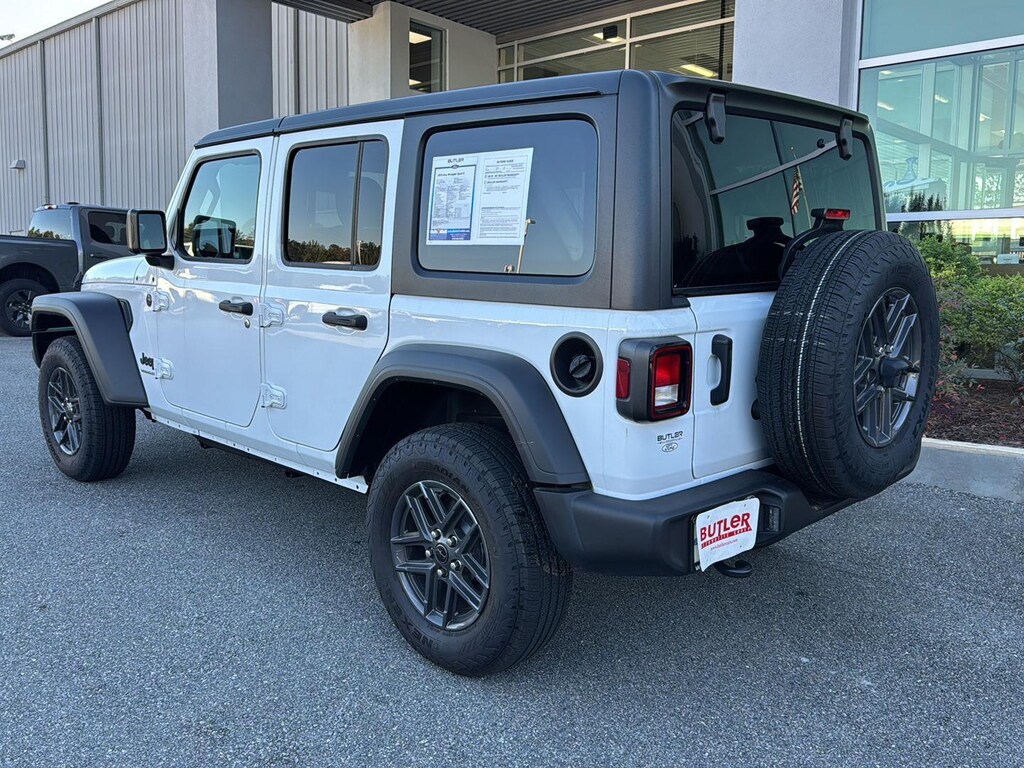 Used 2024 Jeep Wrangler Sport SUV