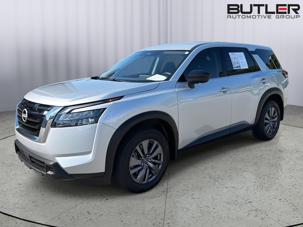 Used 2024 Nissan Pathfinder S SUV