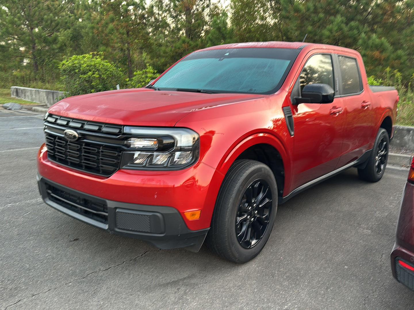 2023 Ford Maverick Lariat photo 2