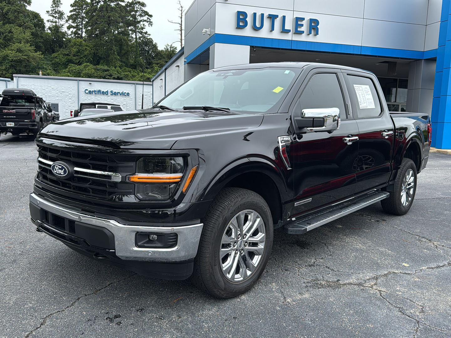 2024 Ford F-150 XLT photo 2