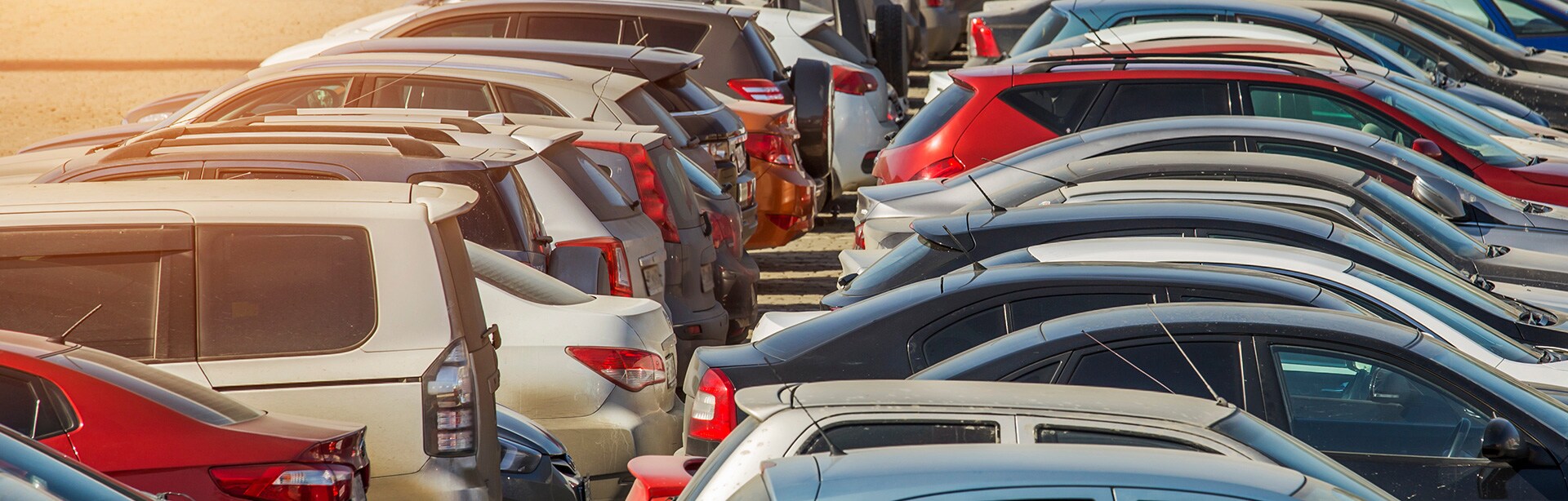 Reasons to Buy Your Used Car From a Dealership
