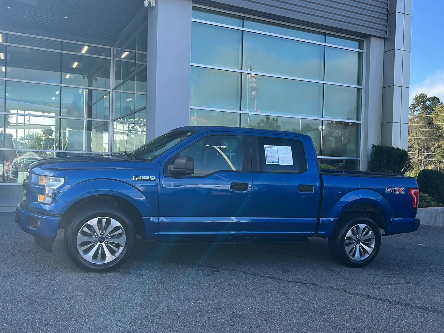 2017 Ford F-150 XLT photo 2