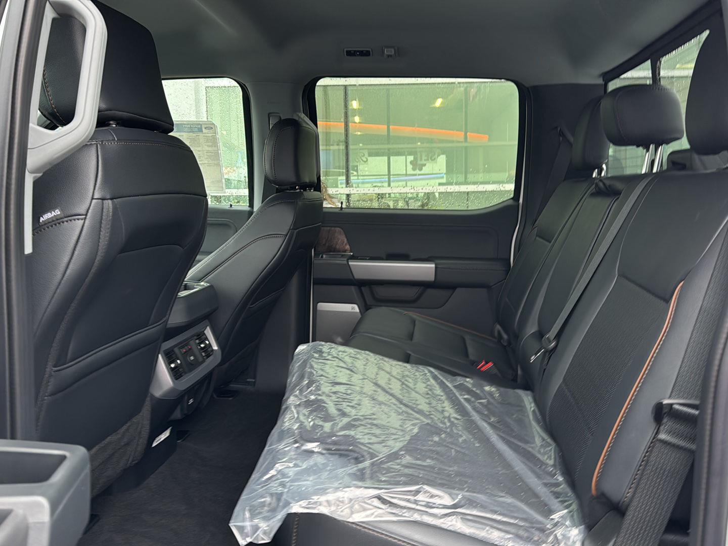 2026 Ford F-250 Super Duty Lariat - Photo 13