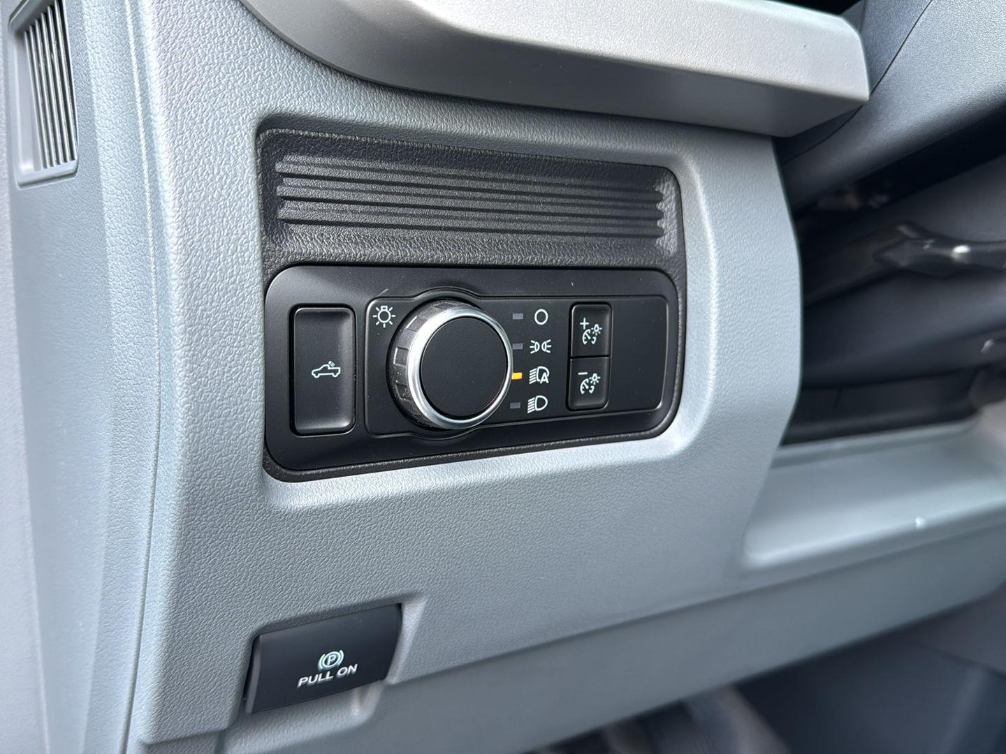 2026 Ford F-350 Super Duty XL - Photo 43